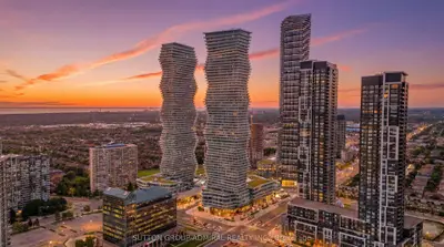 Condo Townhouse in Mississauga