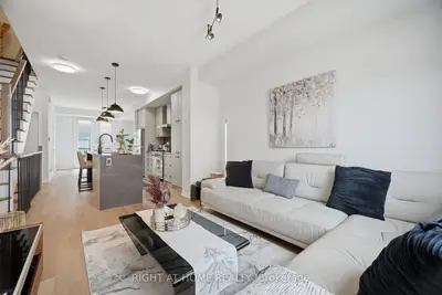 348 Wheat Boom Drive 6, Oakville, On L6h 3v6