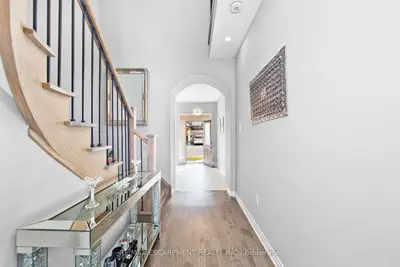 307 Hinton Terrace, Milton, On L9e 1c8