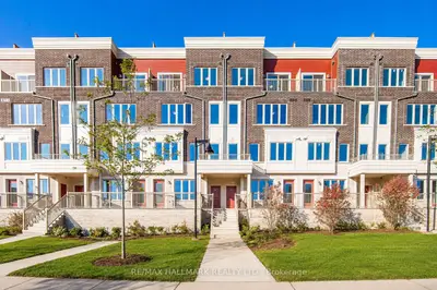 Condo Townhouse in Toronto
