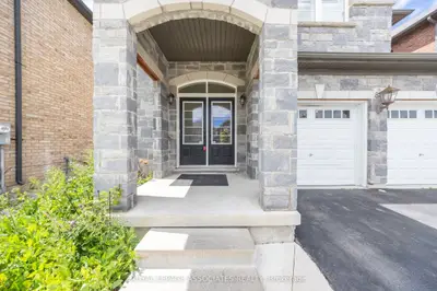 80 Thornbush Boulevard, Brampton, On L7a 4k1