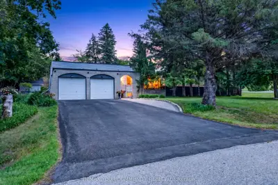 44 Pineridge Drive, Caledon, On L7e 0m4