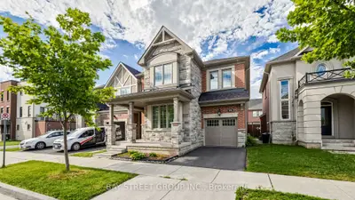 Detached in Oakville