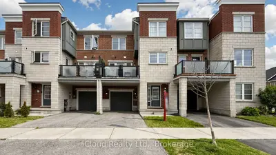 Condo Townhouse in Brampton