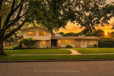 Detached in Burlington