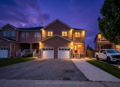 Att/Row/Townhouse in Brampton