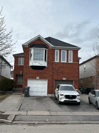 Semi-Detached in Brampton