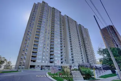 Condo Apartment in Toronto