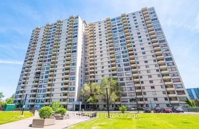 Condo Apartment in Toronto