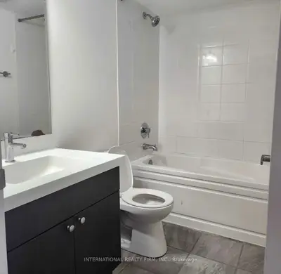 Condo Townhouse in Toronto
