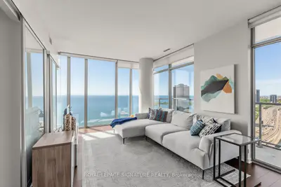 Condo Apartment in Toronto