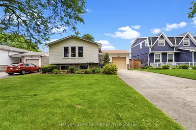 Detached in Burlington