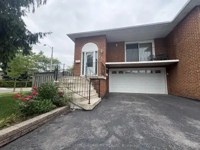 Semi-Detached in Mississauga