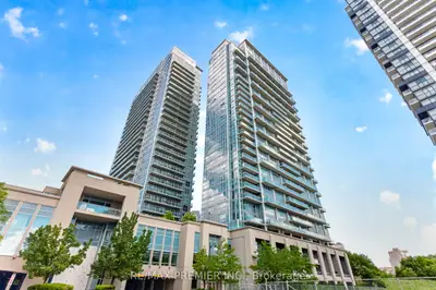 Condo Apartment in Toronto