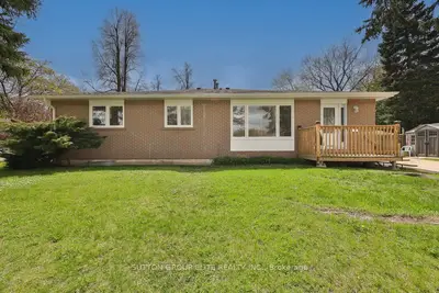 Semi-Detached in Mississauga