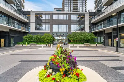 Condo Apartment in Mississauga
