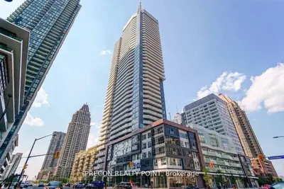 Condo Townhouse in Mississauga