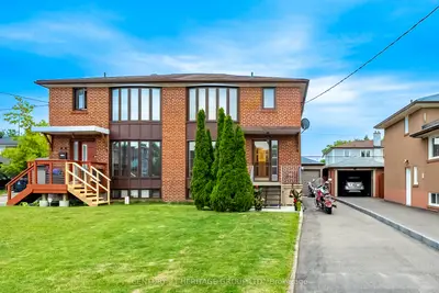 19 Lantos Court, Toronto, On M3m 1g4