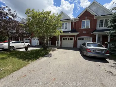 Att/Row/Townhouse in Mississauga