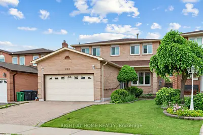 Detached in Mississauga