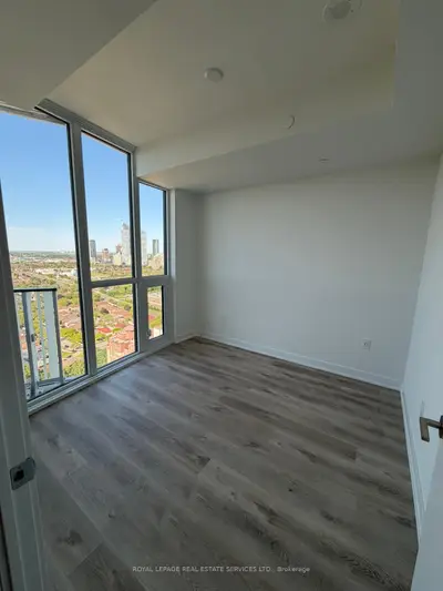 Condo Apartment in Mississauga