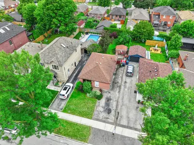 Detached in Toronto