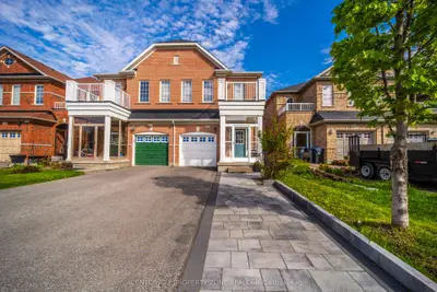 Semi-Detached in Mississauga