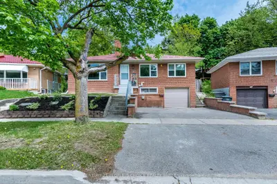 39 Meadowland Drive, Brampton, On L6w 2r5