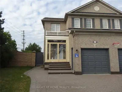 Semi-Detached in Brampton