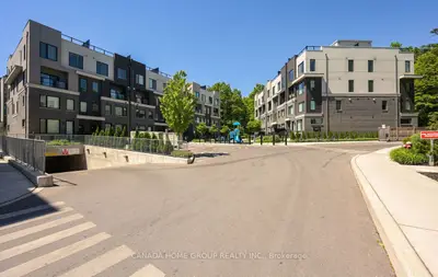 Condo Townhouse in Mississauga