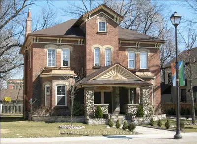 Semi-Detached in Brampton