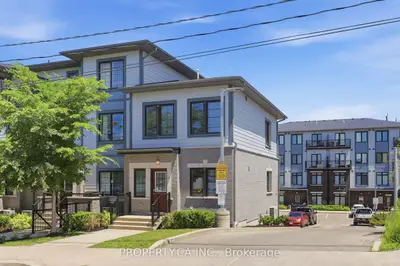 7 Forbes Avenue, Toronto, On M6m 0b5