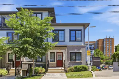 7 Forbes Avenue, Toronto, On M6m 0b5