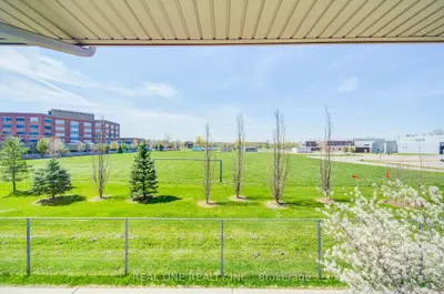 2441 Greenwich Drive 14, Oakville, On L6m 0s3