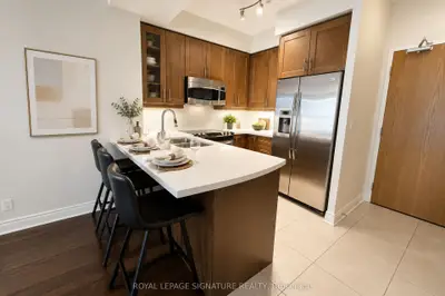 Condo Apartment in Toronto