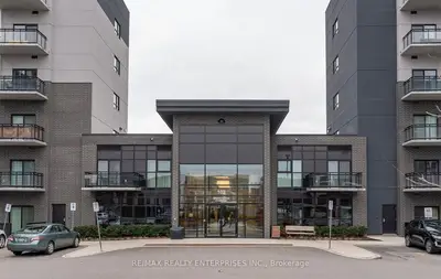 Condo Apartment in Oakville