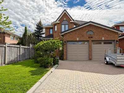 Detached in Mississauga