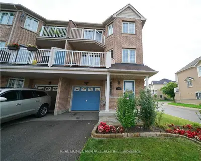 Att/Row/Townhouse in Milton