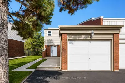 Semi-Detached in Mississauga