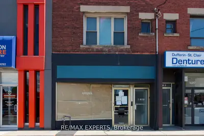 Att/Row/Townhouse in Brampton