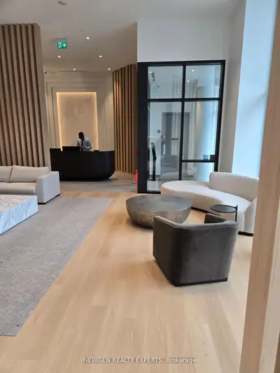 Condo Apartment in Mississauga
