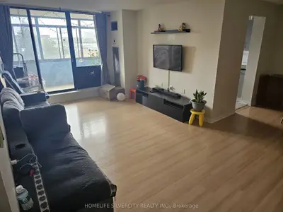 Condo Apartment in Brampton