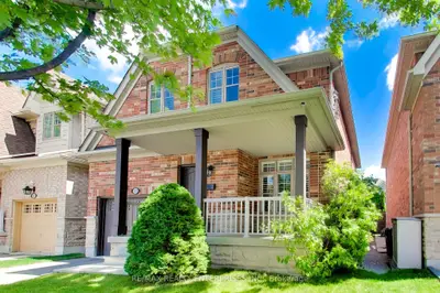 1613 Northmount Avenue, Mississauga, On L5e 1y9