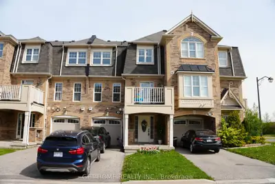 Att/Row/Townhouse in Milton