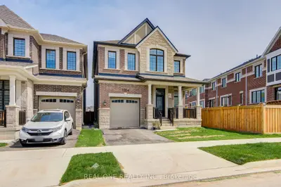 Detached in Oakville