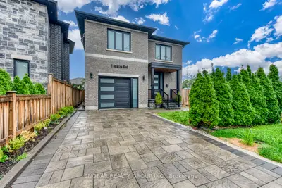 1 Aura Lea Boulevard, Toronto, On M9m 1k2