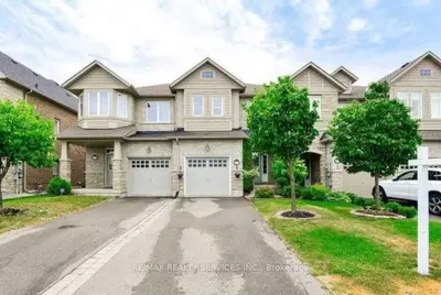 Att/Row/Townhouse in Caledon