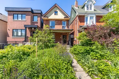 122 Emerson Avenue, Toronto, On M6h 3t1