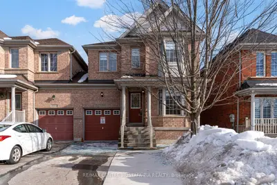 Semi-Detached in Mississauga