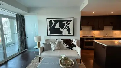 Condo Apartment in Oakville